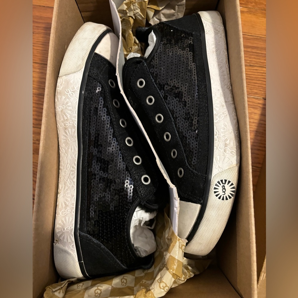 Ugg Australia Laela Sparkles size 7.5